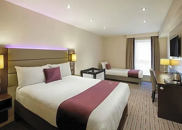 Premier Inn Milton Keynes Central - Avebury Boulevard