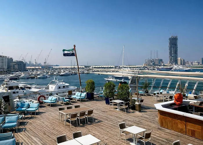 Queen Elizabeth 2 Hotel
