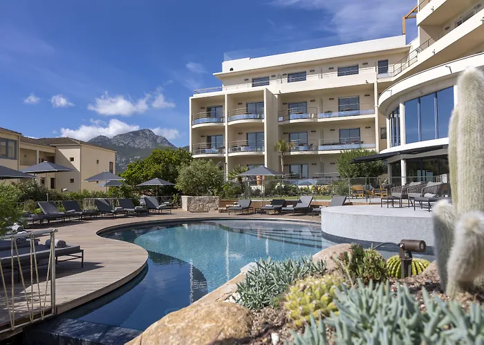 Resorts Guide L'Acquale