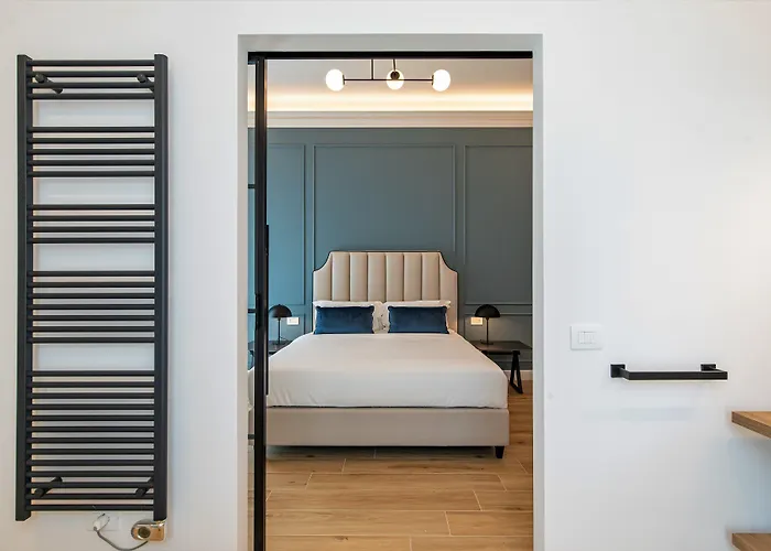 Unico Relais