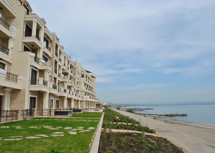Gardenia Beach Palace
