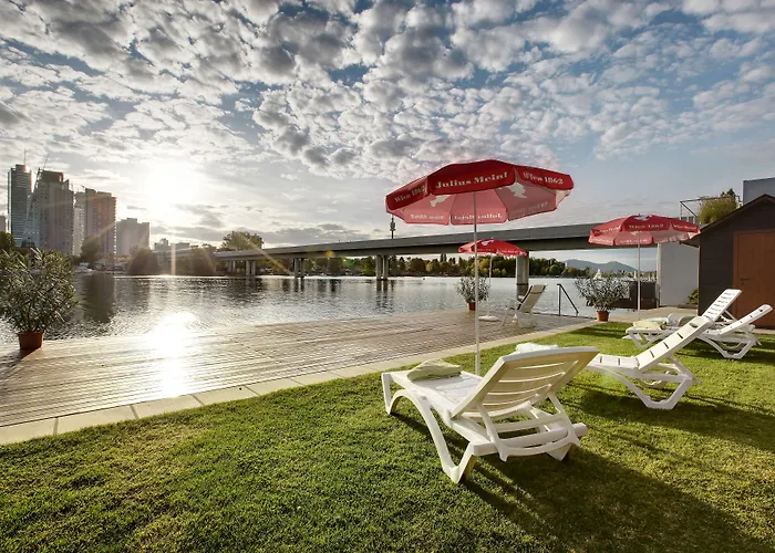  Strandhotel Alte Donau