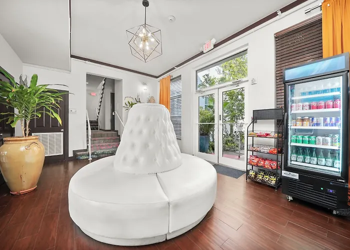 Tradewinds Apartment