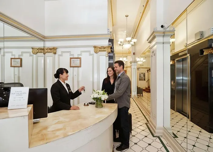 Union Square Plaza Hotel