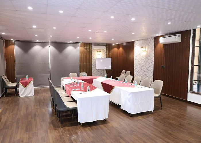 Orion Express - Kailash Colony
