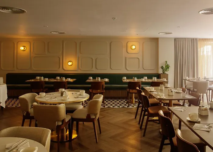 The Lodge Hotel - Putney