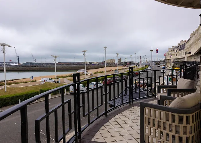 Dover Marina & Spa, Tapestry Collection By Hilton