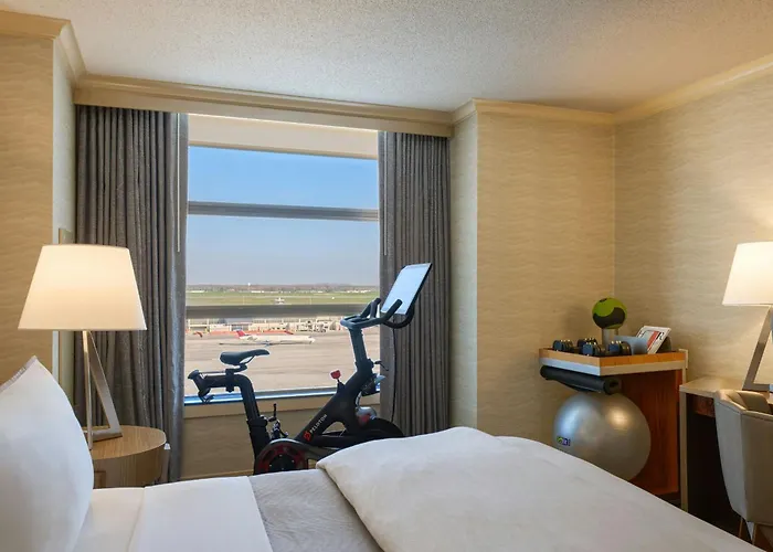 Westin Detroit Metropolitan Airport