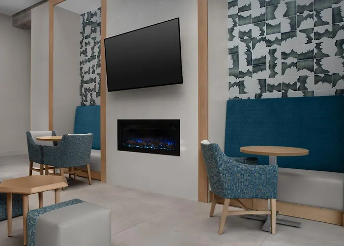 Holiday Inn Express Downtown By Ihg
