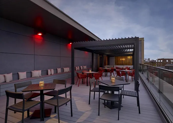 Doubletree By Hilton Hull