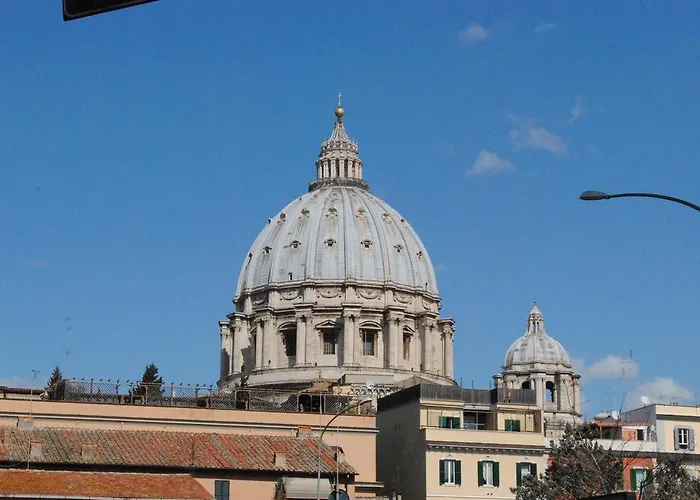  Di Fronte Alla Cupola
