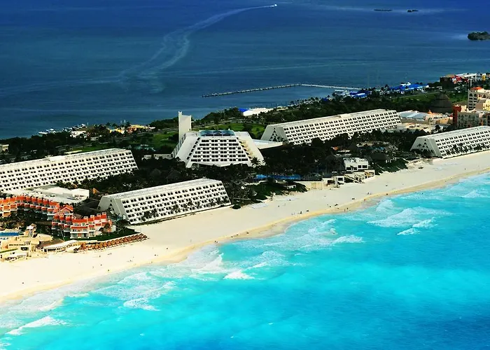 Oasis Cancun Lite