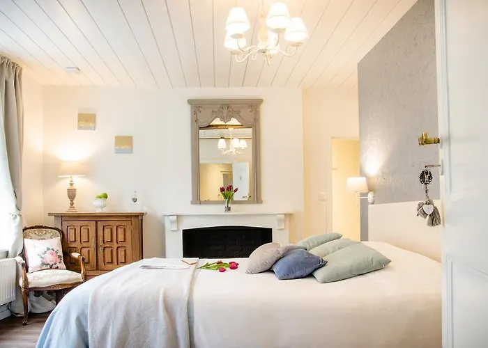 B&B: The White Queen B&B