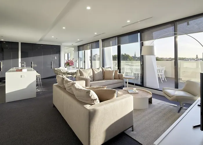 381 Cremorne