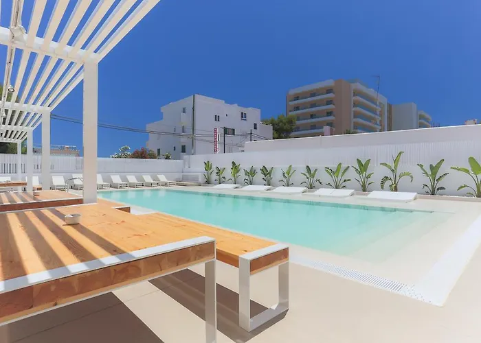 Lodging White Apartments - Adults Only