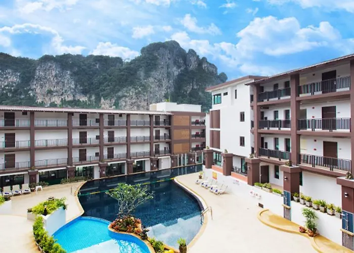  Lai Thai Luxury Condominiums