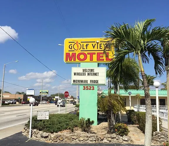 Motel: Golf View Motel