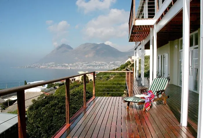 Moonglow Guesthouse