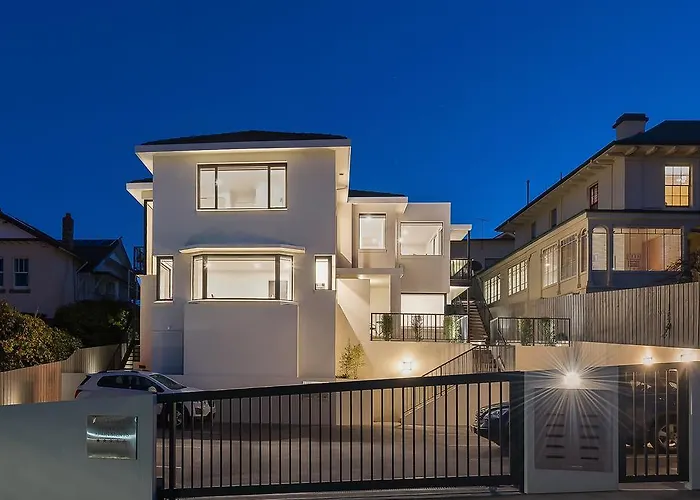 Apart hotel: 110 Hampden Apartments