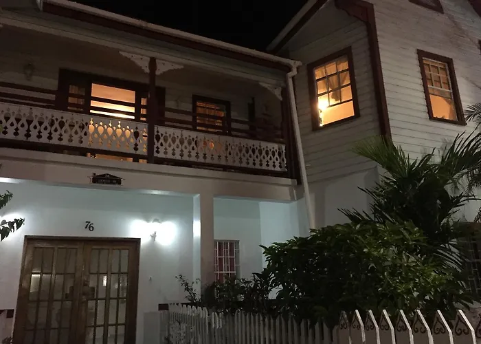 Cheap hotel: Coningsby Inn
