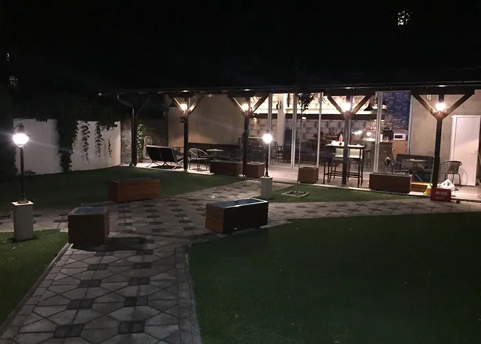 Villa Nina Hotel & Lounge Bar