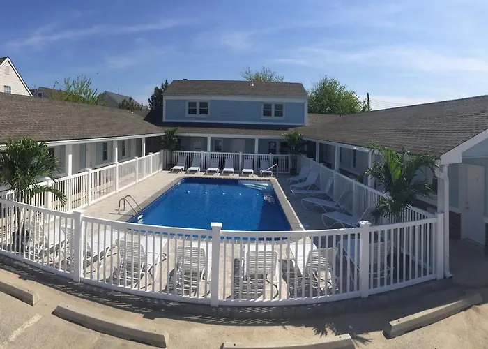 Boardwalk Beach Inn