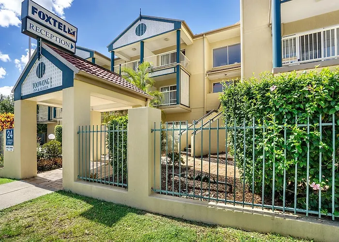 Toowong Inn & Suites