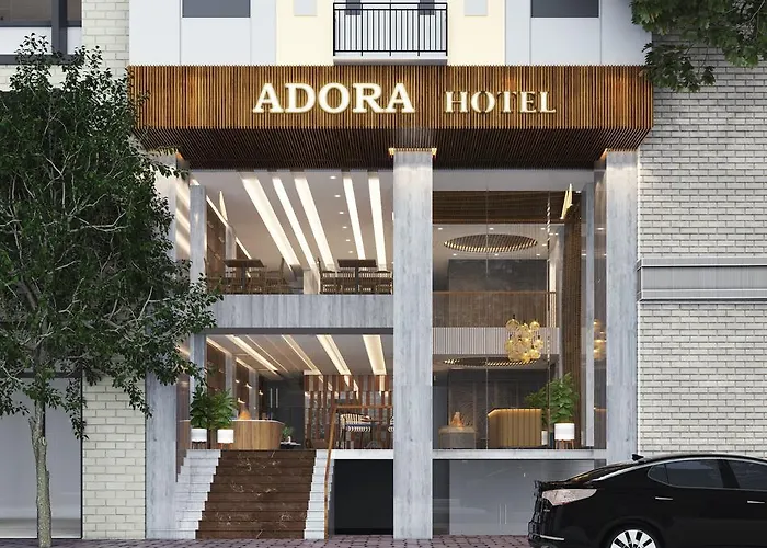 Motel: Adora Hotel