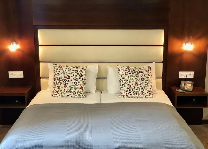 Hotel Cryston