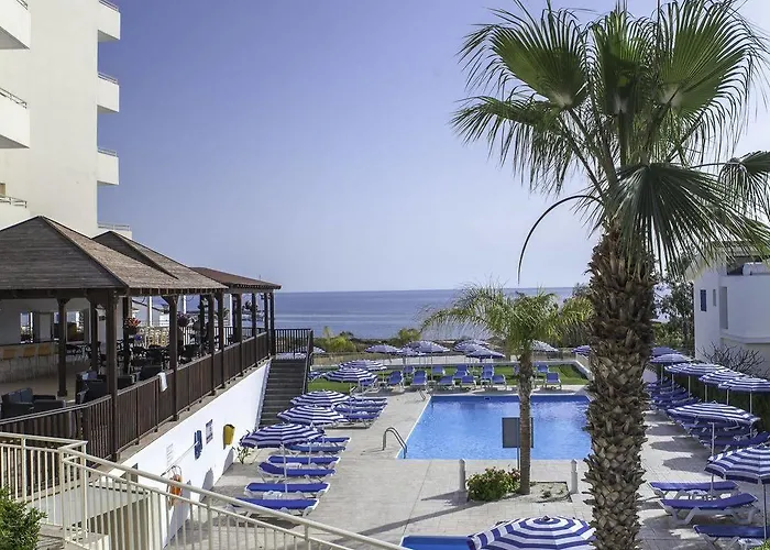 Cavo Zoe Seaside Hotel