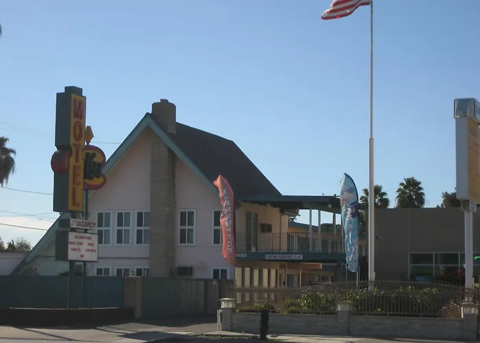 Kona Inn
