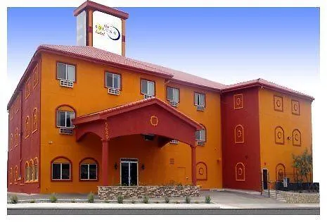 Cheap hotel: The Soluna Hotel