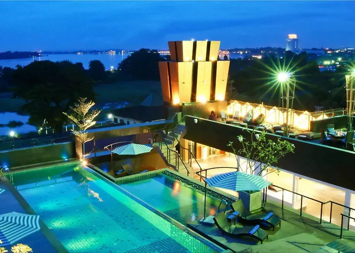 Airport Hotel: Rashmi'S Plaza Hotel Vientiane