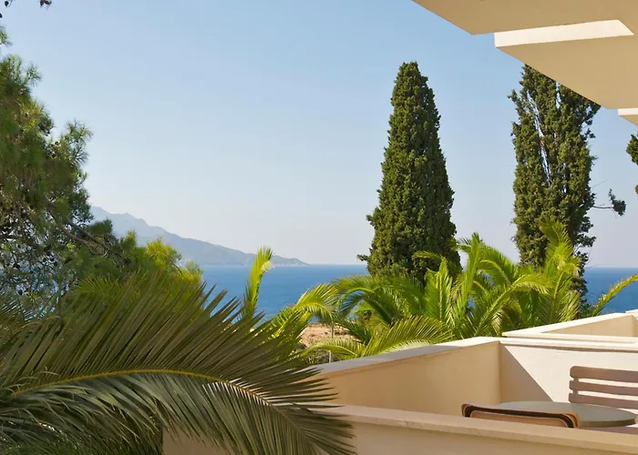 Ino Hotel & Suites