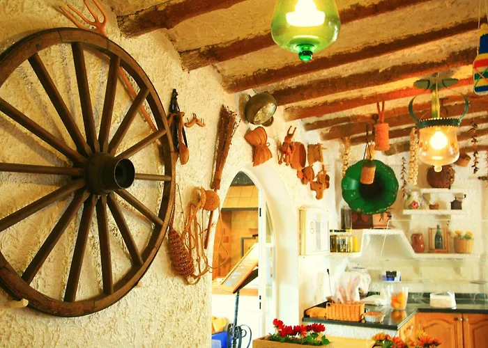 Villa Columbus Hotel And Restaurant