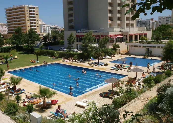Resort: Apartamentos Jardins Da Rocha