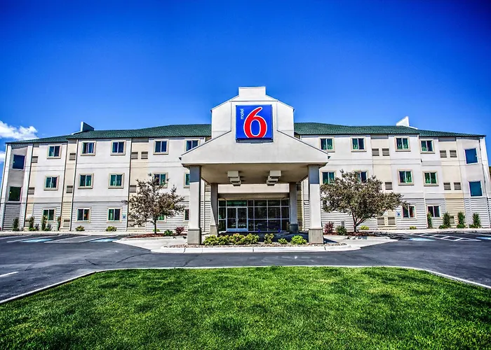 Pet Friendly hotel: Motel 6-Missoula, Mt