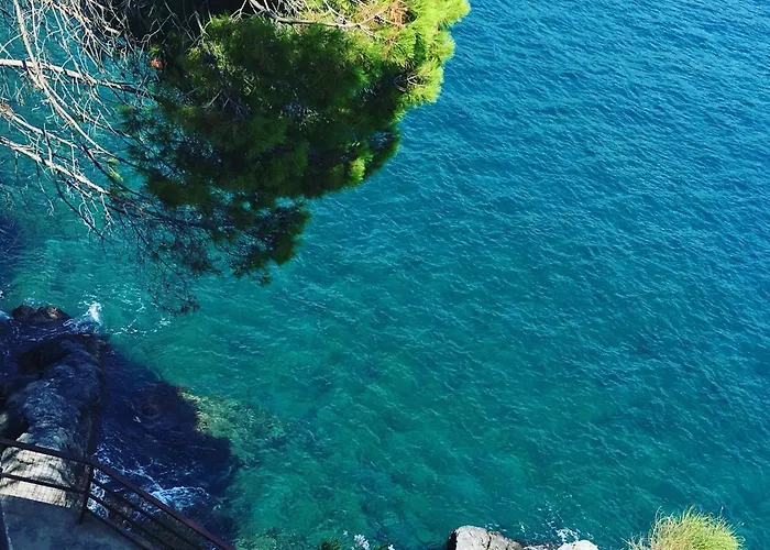 Chez-Lu Ravello