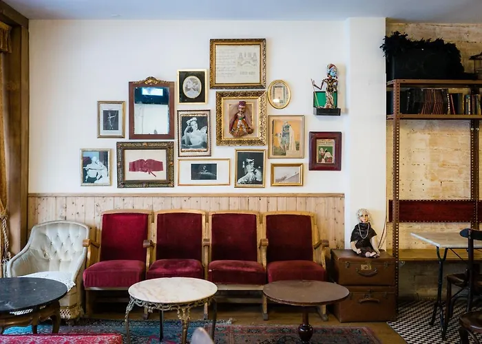 Hotel nahe College: Pars Teatro Hostel (Adults Only)