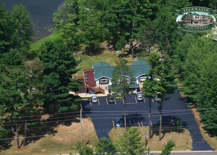 Edgewater Inn & Cottages