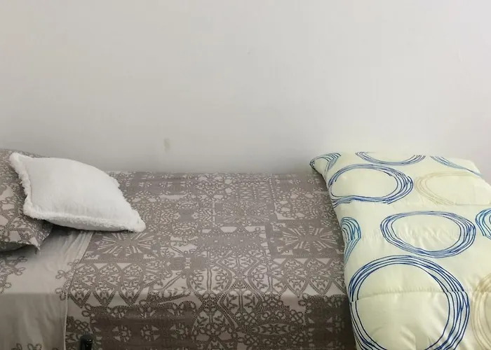 Próximo ao Consulado - Quarto Inteiro