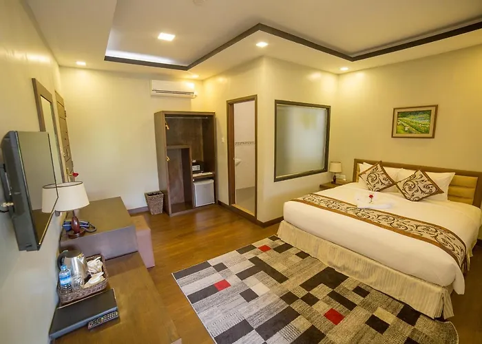 Cloud 10 Boutique Hotel