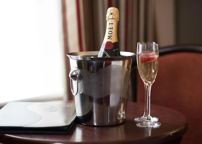 Hotel: The Ripley Court Hotel