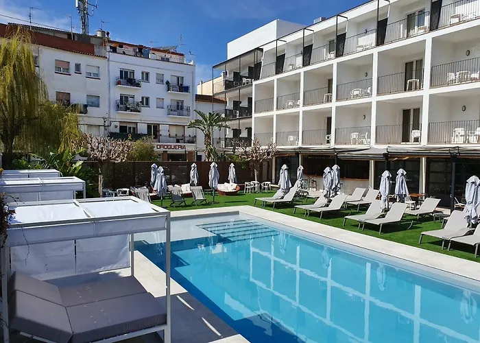 Hotel Windsor Tossa - Adults Only 16