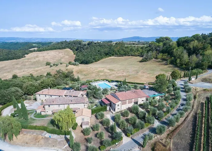 Villa privata: Tenuta Decimo - Il Borgo Di Mariano