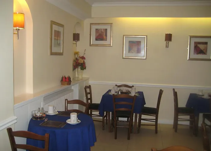 Hallam Hotel