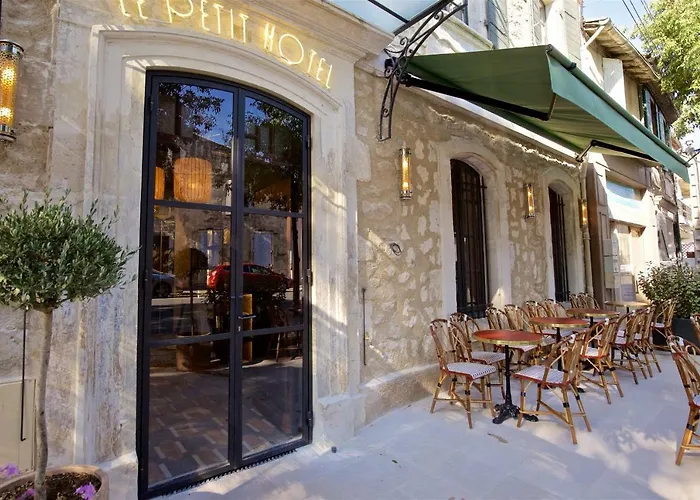 Le petit hotel