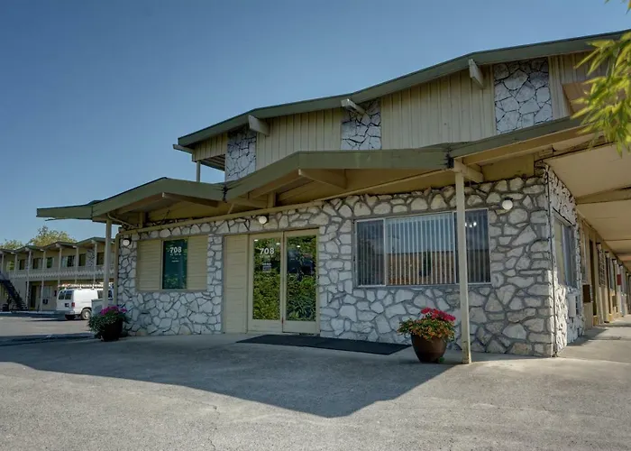 Motel: Value Motel