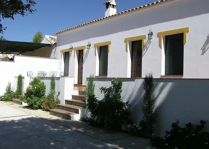 Villa con piscina: Alojamiento Rural El Chaparral