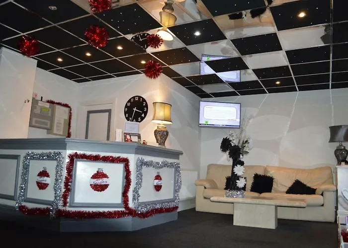 La Tour Hotel